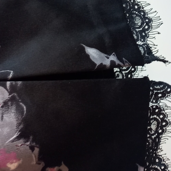 Gorgeous lace enhanced White House Black Market cocktail dress - Picture 9 of 9